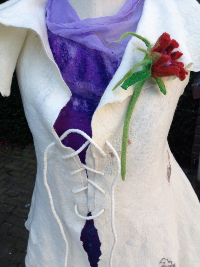 Carla-van-Belle-vilt-kakishibu-jasje-jas-vilten-felt-jacket